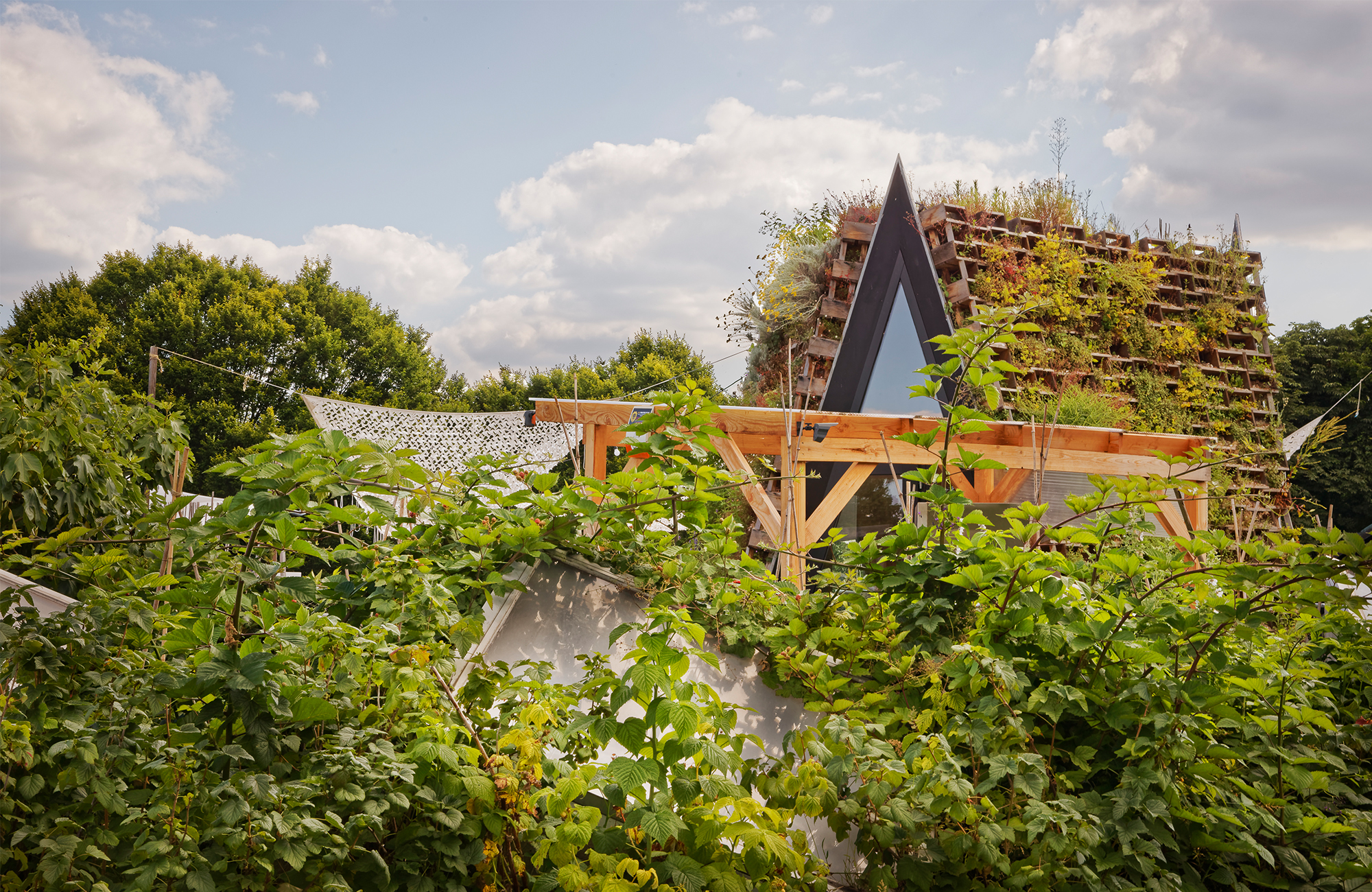 Experimental pavilion, Suzanne urban farm pavillon-experimental-ferme-urbaine-suzanne-07